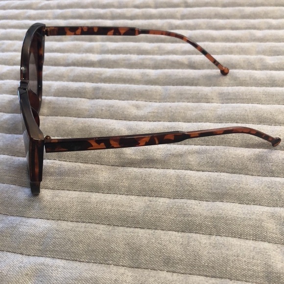 Tortoise Shell Sunglasses - Picture 2 of 4